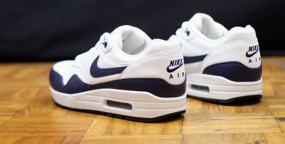 nike air max 1 navy blue and white