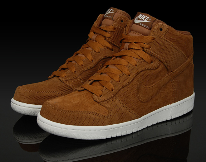 RELEASE: Nike Dunk high premium Brown perforated suede - Le Site 