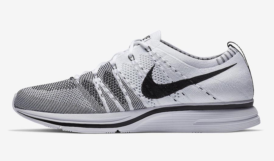 nike flyknit trainer white and black