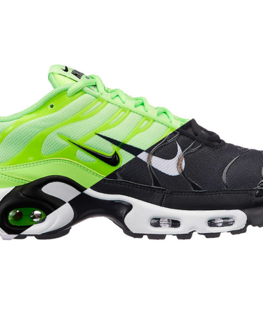 nike air max plus double swoosh banner 530x640