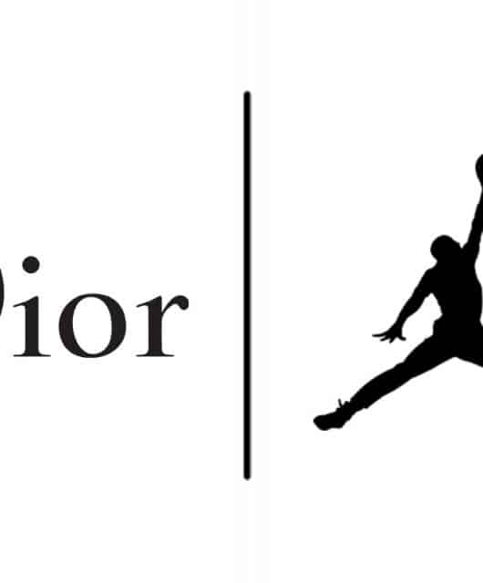 Embroidered Nike logo to leg