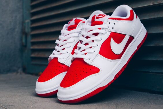 nike inch dunk low university red dd1391 600 feat 565x378 c default